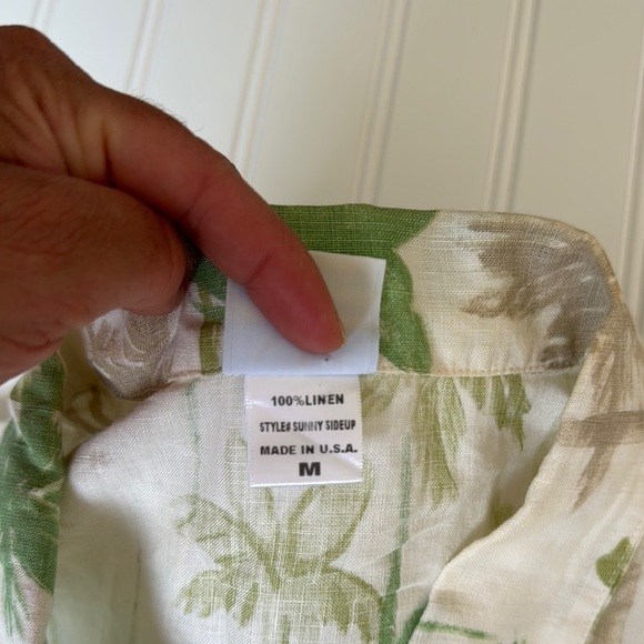 Tropical Palm Tree Button-Up Shirt - Picture 3 of 8